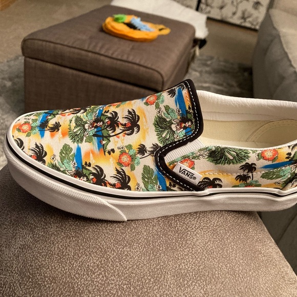 Hawaiian Vans - Picture 4 of 5